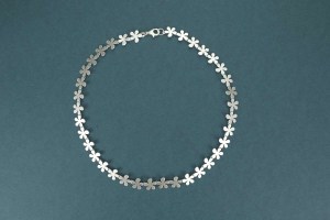 Design Silberkette Blumenn