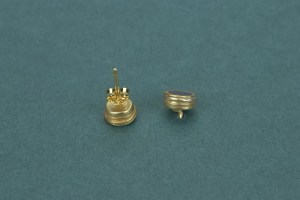 individuelle Stecker aus vergoldetem Silber mit Lapislazuli-Einlage